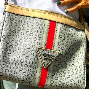 Guess crossbody Purse
